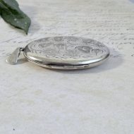Vintage Large Sterling Silver Locket Oval Floral Leaf Motif Pendant - Image 8