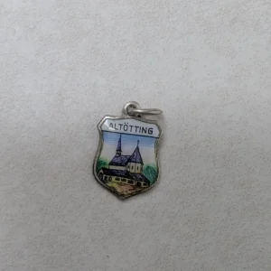Charming Vintage Silver Altotting Travel Charm - 800 Germany Tourist Shield Enamel - Image 2