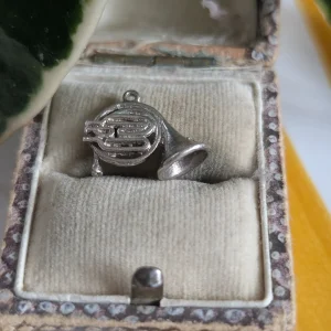 Vintage Silver French Horn Charm, 3D Musical Instrument Pendant, Orchestra Musician's Charm - Image 3