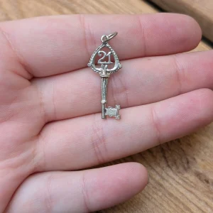 Vintage Silver Heart Key Charm, Ornate Romantic, Love Token, 21st Birthday Pendant Gift - Image 3