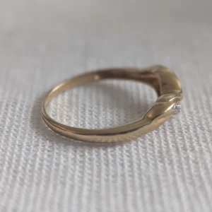 Vintage 9ct Gold Diamond Wishbone Ring Chevron V Style - Image 7