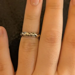 Vintage Sterling Silver Knot Ring Twisted Band - Image 3