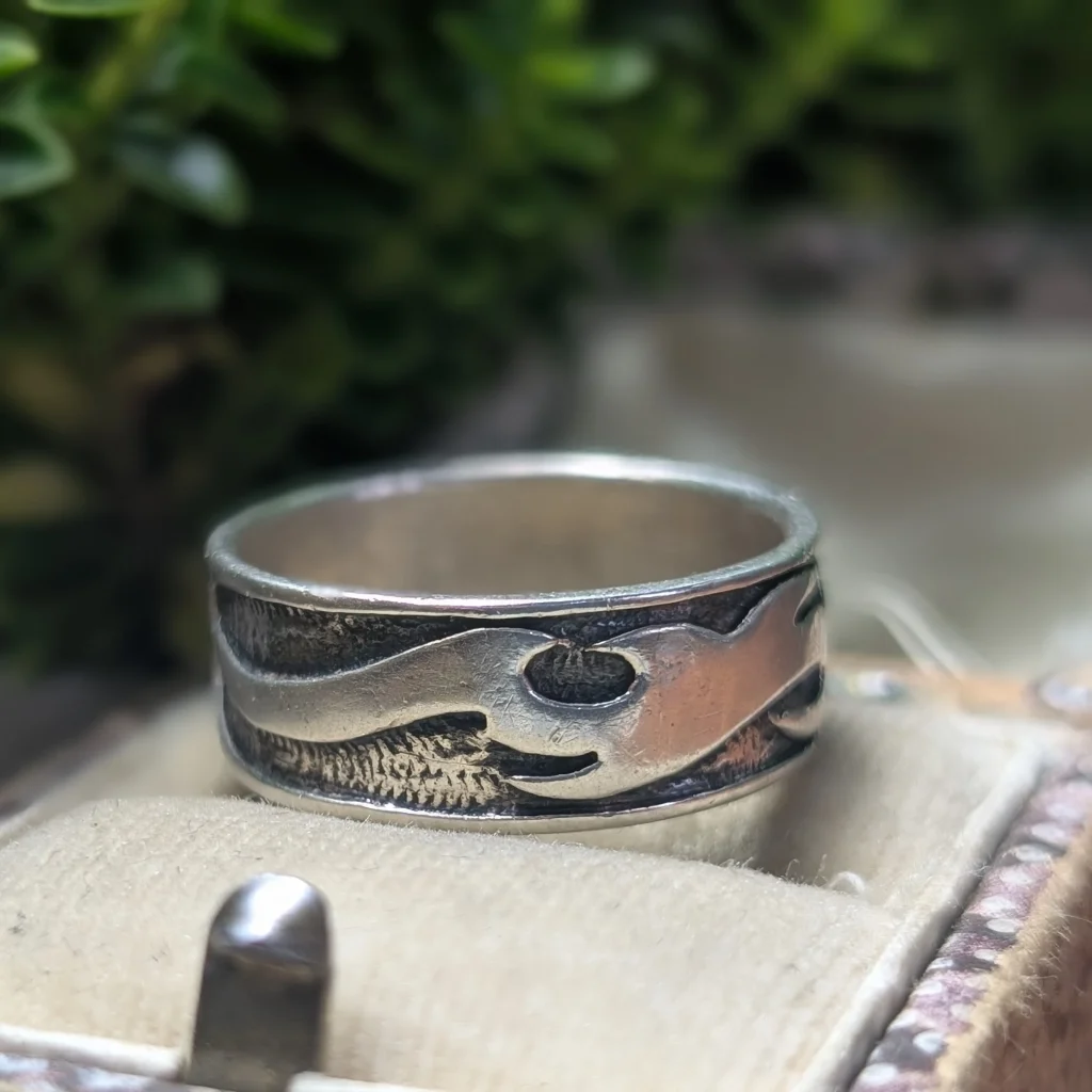 Vintage Silver Wave Band Ring