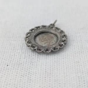 Vintage Silver Threepence Charm, George IV 1938 Pendant - Image 2