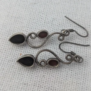 Silver Black and Red Stone Earrings, Dangle Drop Geometric - Image 3