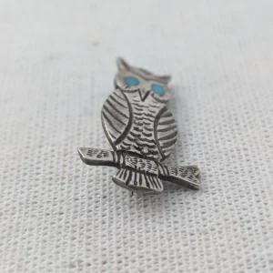 Vintage Silver Turquoise Owl Brooch, Southwestern Style - Image 4