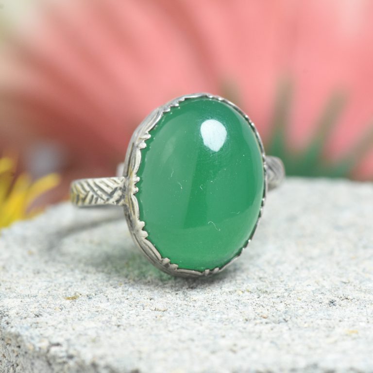 Vintage Sterling Silver Green Stone Ring