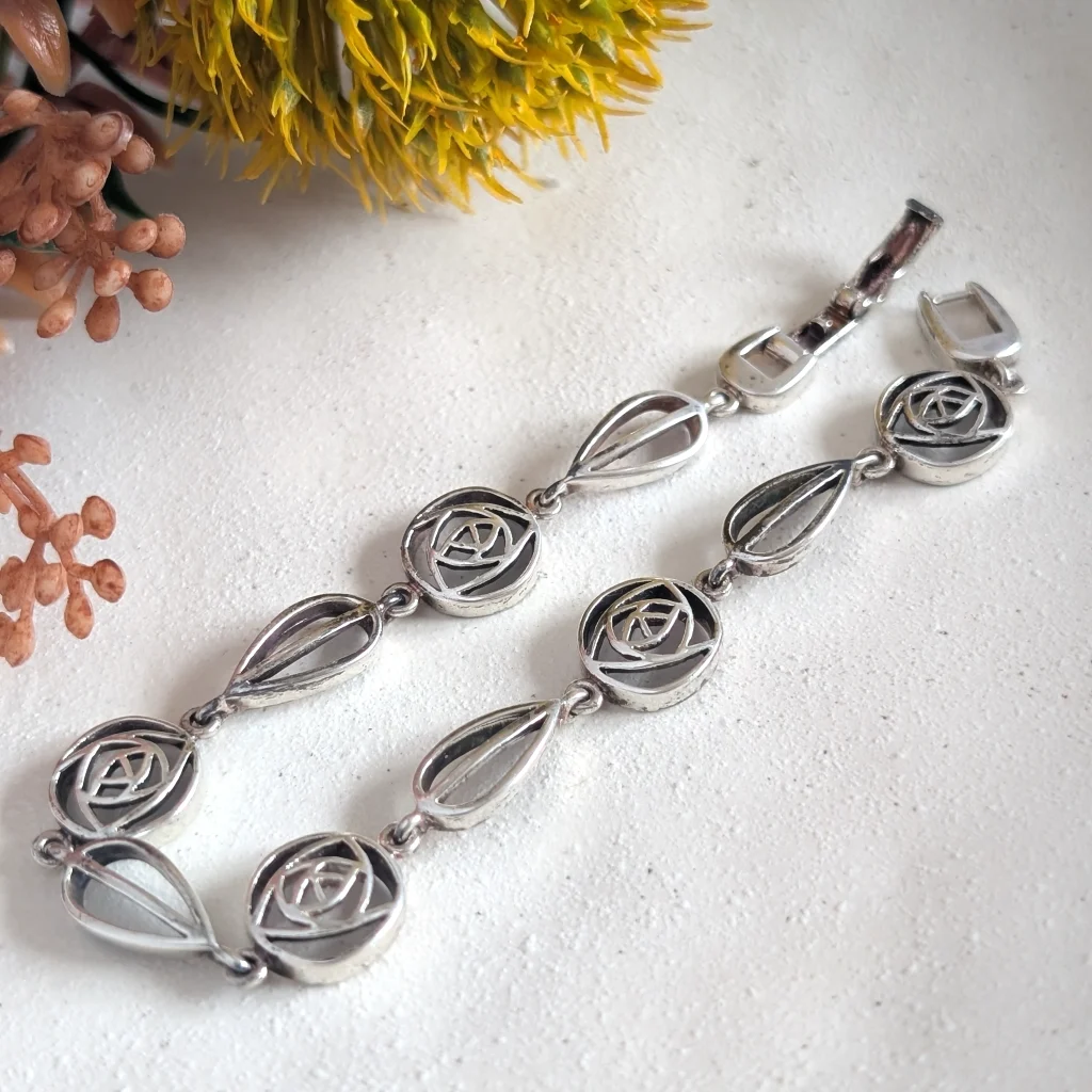Vintage Sterling Silver Celtic Bracelet