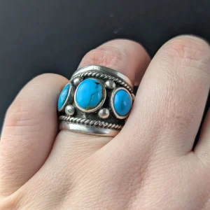 Vintage Sterling Silver Turquiose Ring, Southewestern Heavy Band - Image 6