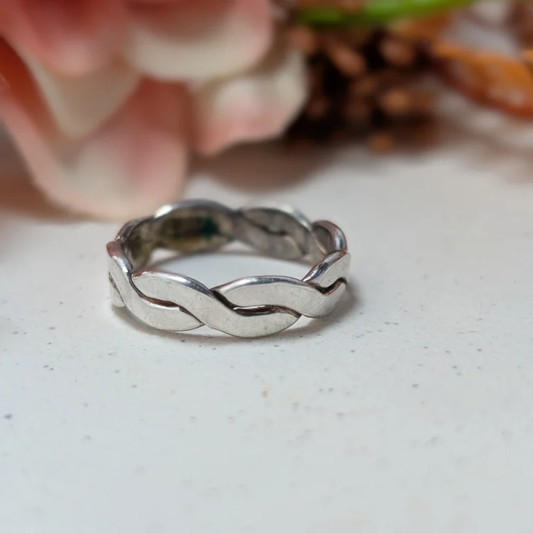 Vintage Silver Eternity Knot Band