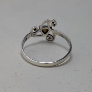 Scottish Marble Celtic Ring, Spiral Twist Stacking Band - Image 3