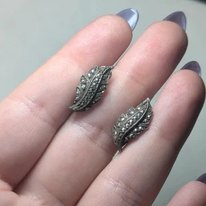 Vintage Sterling Silver Marcasite Earrings, Clip On Flower Spray - Image 5