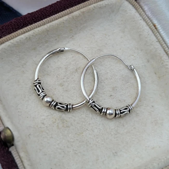 Vintage Silver Bali Hoop Earrings