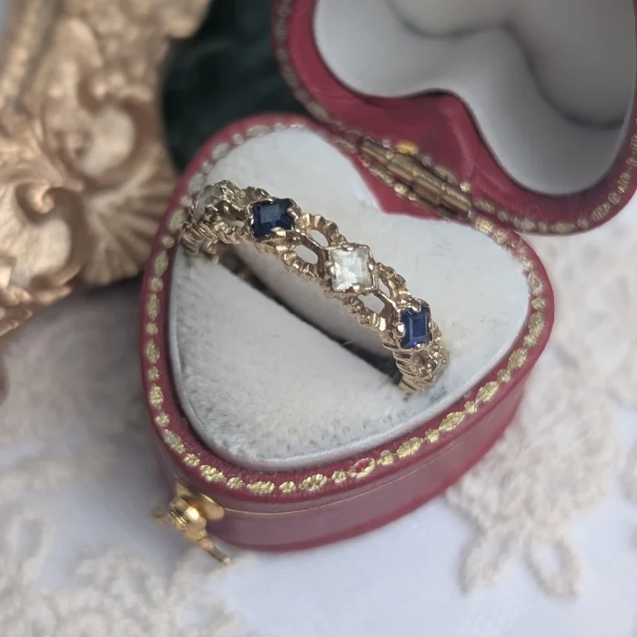 Vintage 9ct Gold Blue Stone Eternity Band