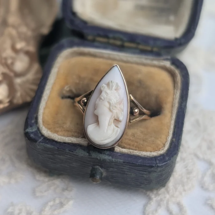 Antique 9ct Rose Gold Cameo Ring