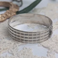 Vintage Sterling Silver Diamond Cut Bangle, Hallmarked Hinged Bracelet 1974 - Image 10