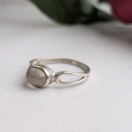 Vintage Silver Rose Quartz East West Ring Open Shoulders - Image 6