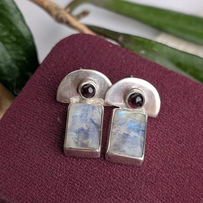 Vintage Sterling Silver Garnet Moonstone Dangle Drop Earrings Geometric