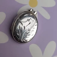 Vintage Sterling Silver Oval Photo Locket Flower Pendant 925 - Image 3