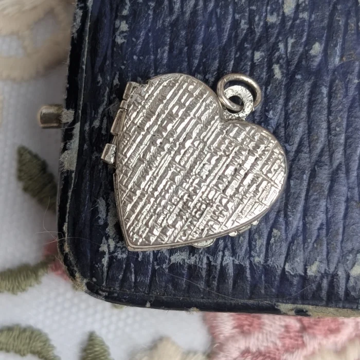 Vintage Sterling Silver Bark Textured Photo Locket Pendant Love Heart