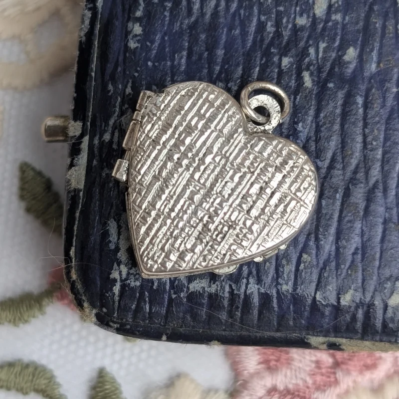 Vintage Sterling Silver Bark Textured Photo Locket Pendant Love Heart