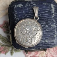 Vintage Silver Double Photo Locket Round Circle Flower