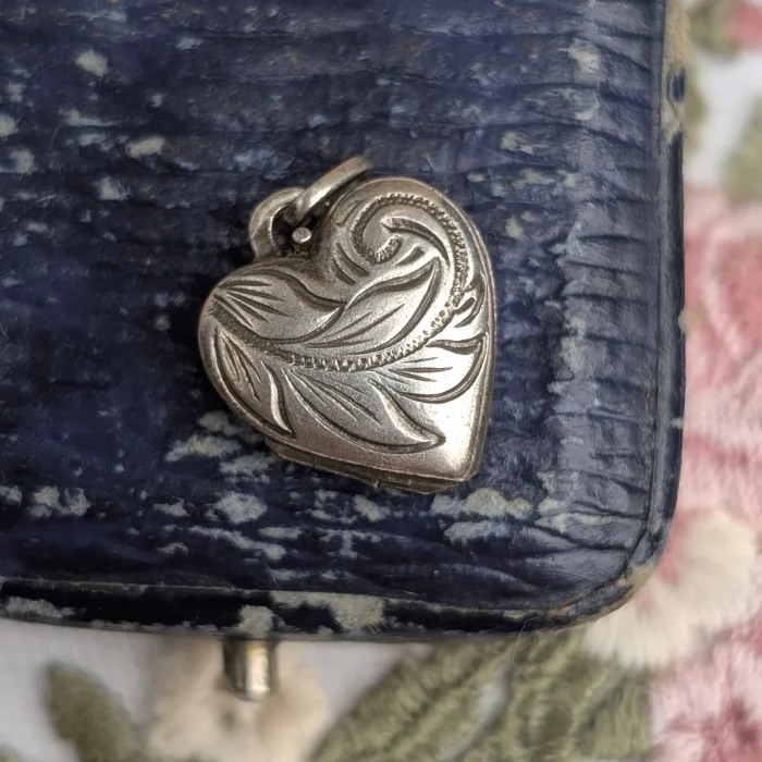 Vintage Sterling Silver Love Heart Photo Locket Leaf 925 Pendant