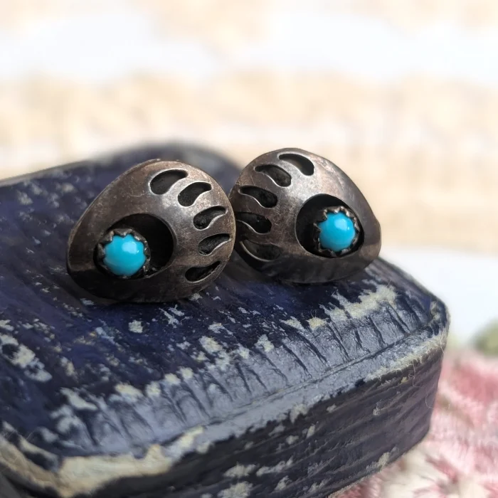 Vintage Sterling Silver Turquoise Bear Claw Earrings Dainty Studs