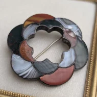 Antique Scottish Agate Rose Silver Brooch Scalloped Bloodstone Pendant - Image 13