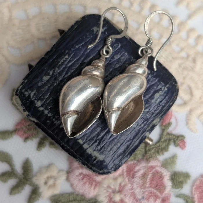 Vintage Sterling Silver Conch Shell Drop Earrings 925