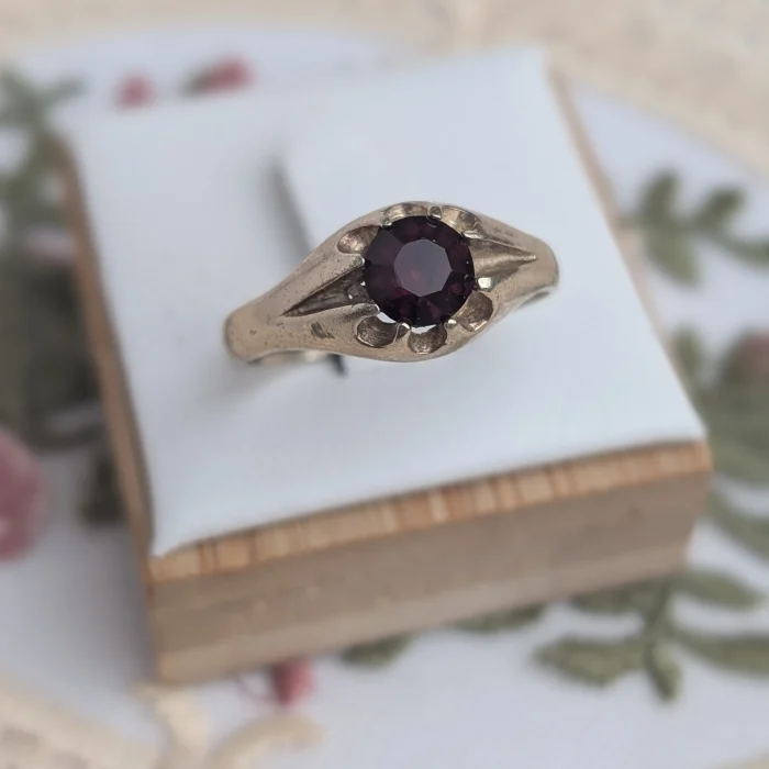 Vintage Sterling Silver Gold Plated Garnet Signet Ring Claw 1975 Hallmarked