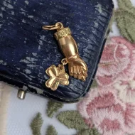 Vintage 18ct Gold Mano Figa Hand Pendant Shamrock Good Luck Charm