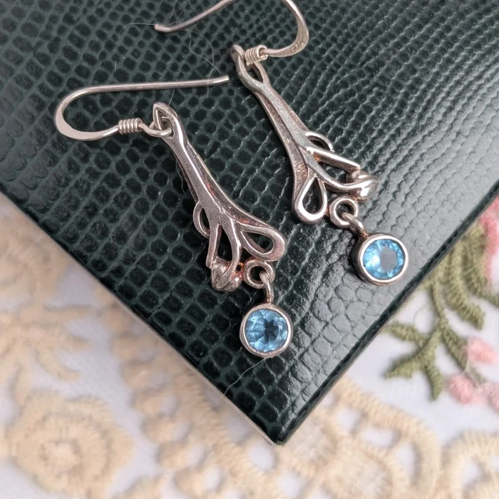 Vintage Sterling Silver Leaf Drop Dangle Earrings Blue Stone