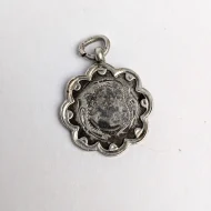 Vintage Sterling Silver Medal Pendant Charm Hallmarked Chester - Image 5