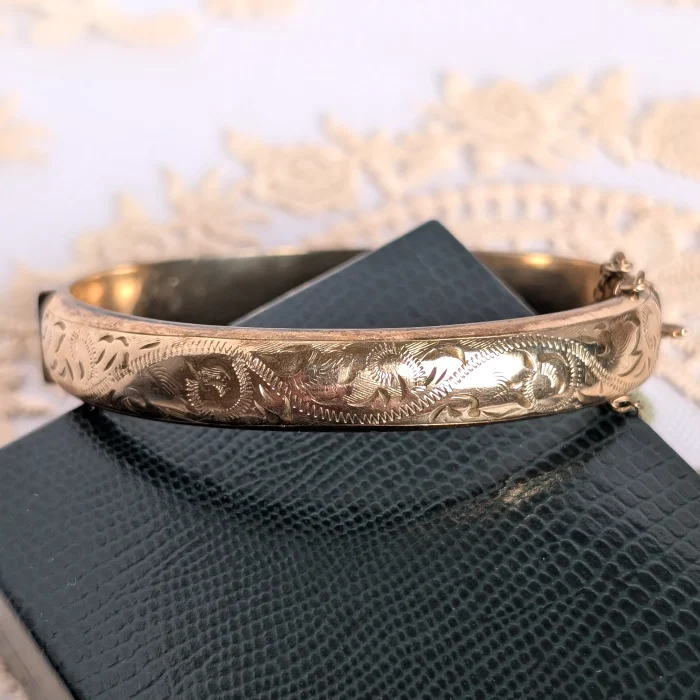 Vintage 9ct Metal Code 1/5 Gold Bangle Etched Hinged