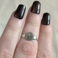 Vintage Sterling Silver Engraved Round Signet Ring Pinky Stacker 925 - Image 3