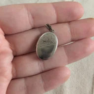 Vintage Sterling Silver Oval Locket Double Photo Etched - Image 9