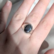 Vintage Sterling Silver Hematite Faceted Signet Ring - Image 3