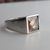 Vintage Sterling Silver Quartz Signet Ring Chunky Faceted Square Band - Image 9