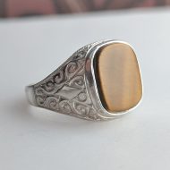 Vintage Sterling Silver Tigers Eye Signet Ring, Chunky Ornate Scrolled Shoulders - Image 6