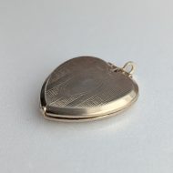 Vintage Gold Plated Heart Locket Pendant Engraved Cartouche Romantic Photo - Image 7
