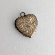 Vintage Rolled Gold Heart Locket Ornate Foliate, Love Double Photo Pendant - Image 3