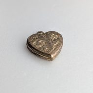 Vintage Rolled Gold Heart Locket Ornate Foliate, Love Double Photo Pendant - Image 4