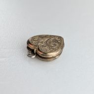 Vintage Rolled Gold Heart Locket Ornate Foliate, Love Double Photo Pendant - Image 6