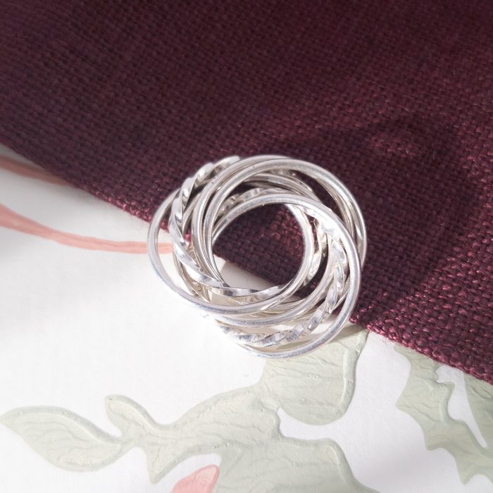 Minimalist Silver Interlocking Ring Pendant Twisted