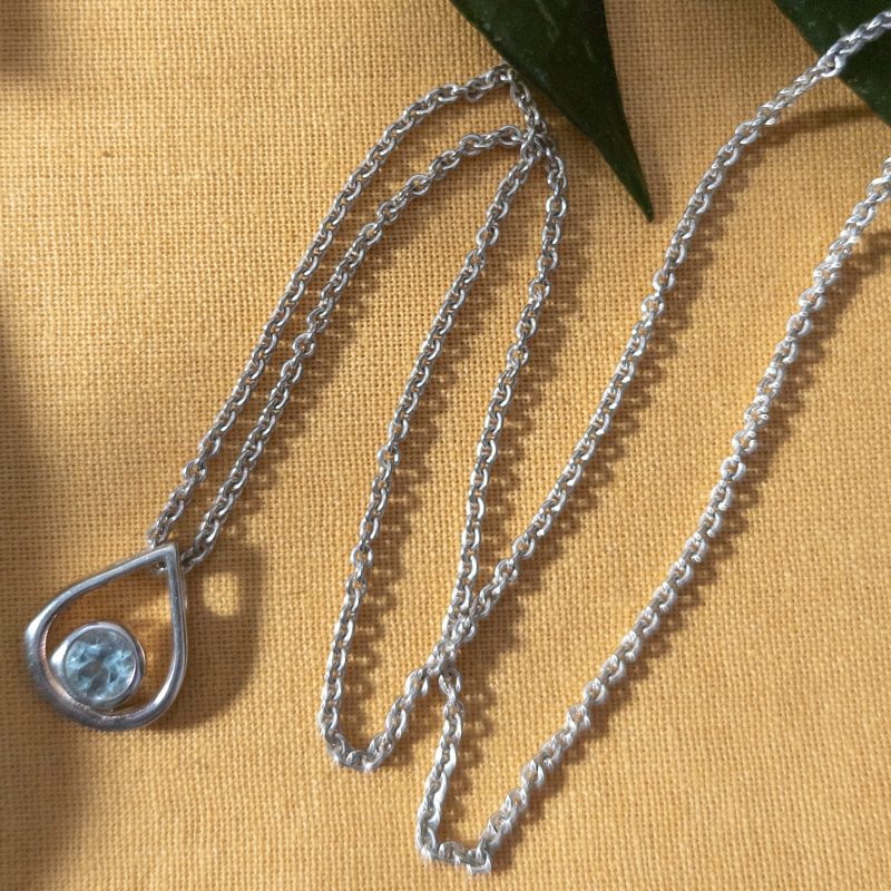 Vintage Sterling Silver CZ Teardrop Blue Pendant Necklace
