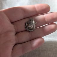 Vintage Sterling Silver Seashell Pendant, Clam Scallop Shell Charm - Image 2