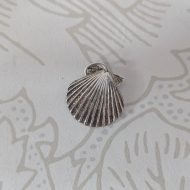 Vintage Sterling Silver Seashell Pendant, Clam Scallop Shell Charm - Image 3