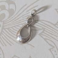 Vintage Sterling Silver Doorknocker Drop Pendant, Modernist Figure 8 - Image 4