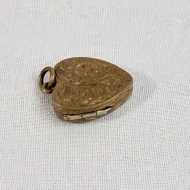 Antique Brass Engraved Heart Photo Locket Pendant - 5